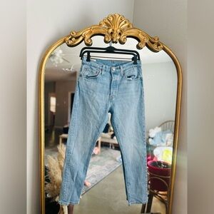 Levi 501 skinny denim jeans size 28x28